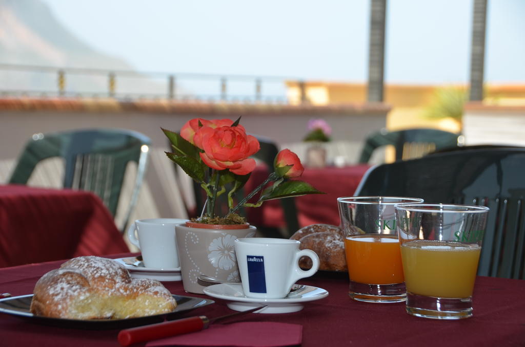 كاستيلوزو Triskell Camere & Relax المظهر الخارجي الصورة